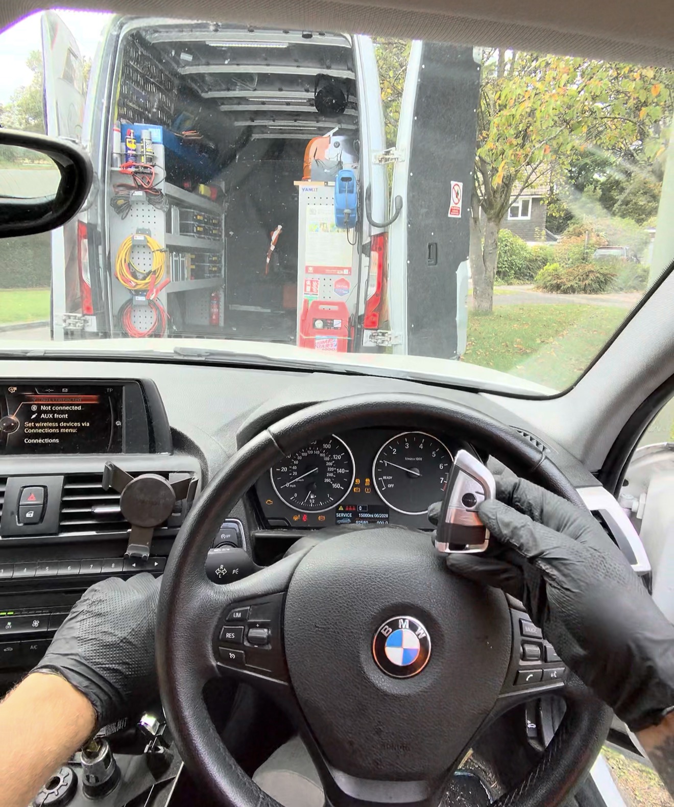 Why Should You Choose 247 Auto Locksmith?
