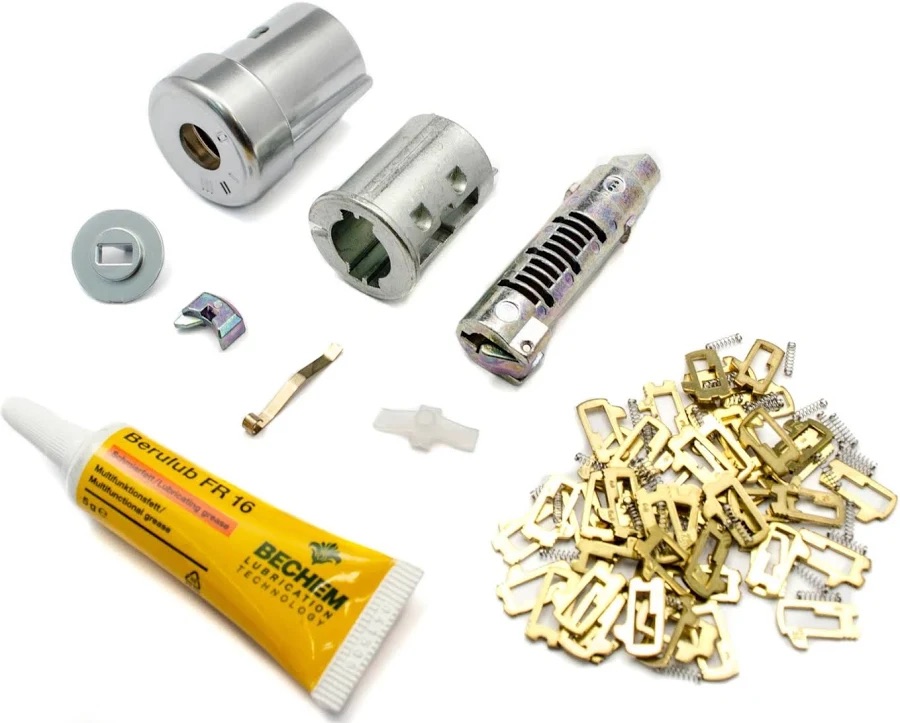 Ford Transit Custom HU101 key at the vehicle