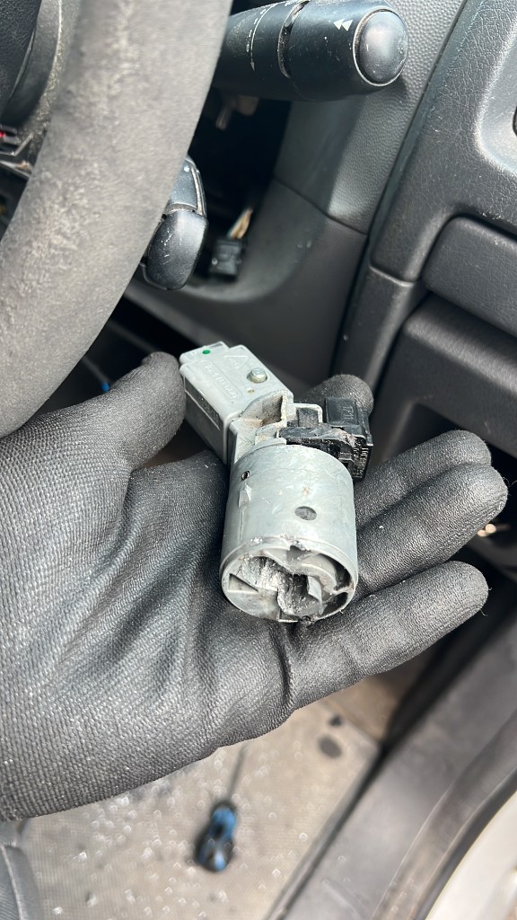 Winter vs Summer: How Weather Affects Your Car Keys & Ignition Barrels