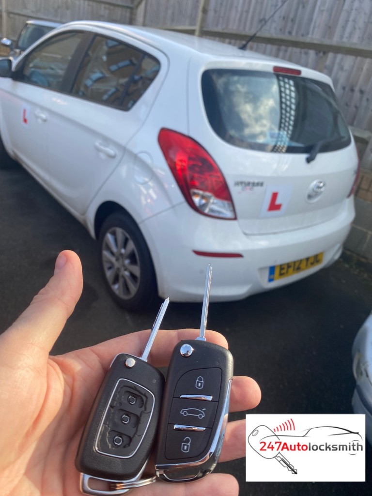 Hyundai i20 spare keys cut and programmed, Croydon