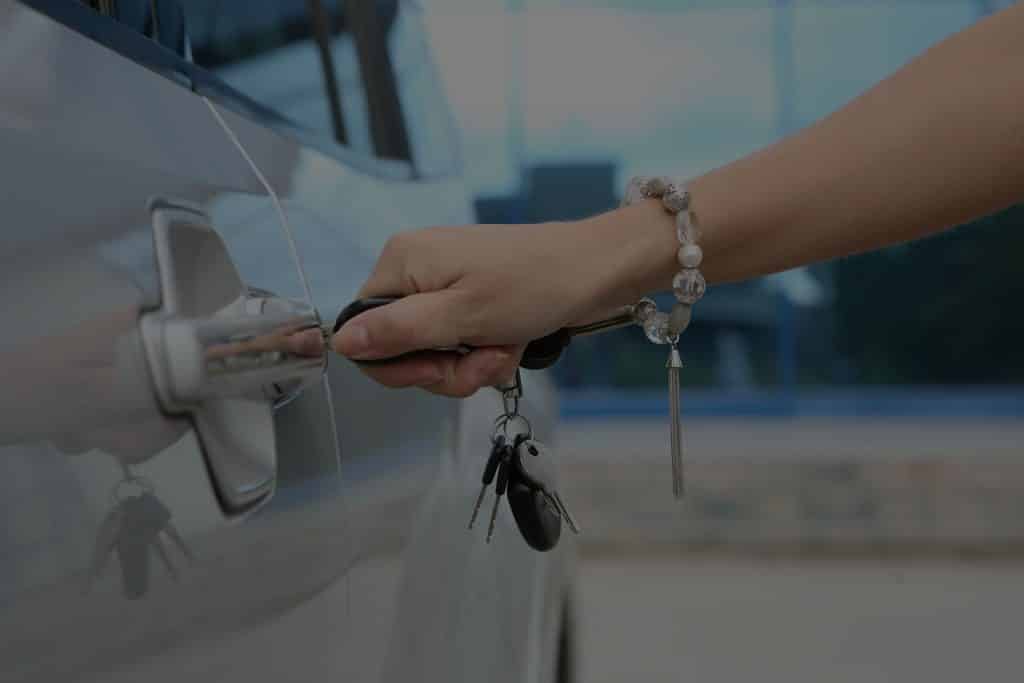What can an auto locksmith do for me?